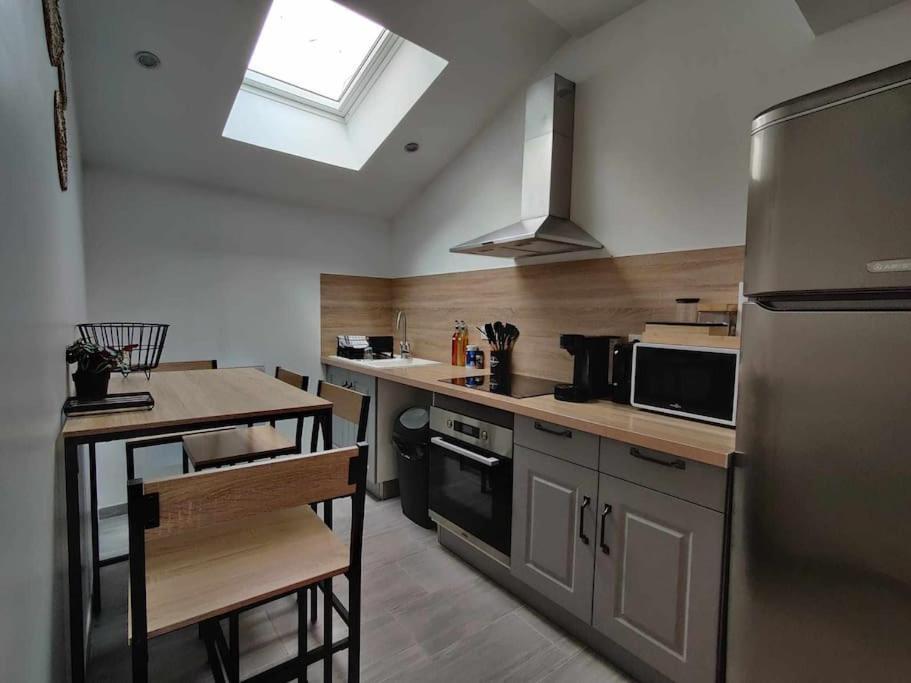 La Petite Falaise, Maison Avec Cour Dreux Centre エクステリア 写真
